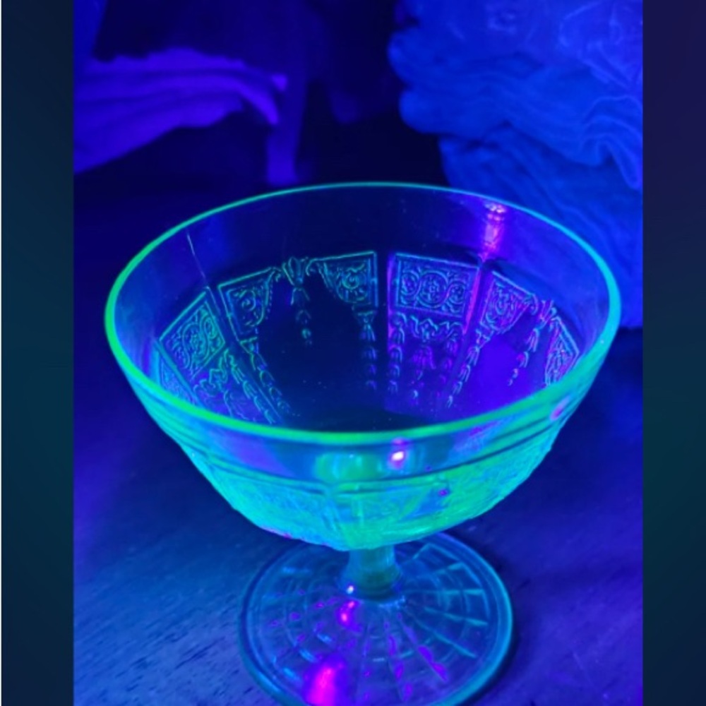 VASELINE URANIUM YELLOW Princess Glass Sherbet Bowl